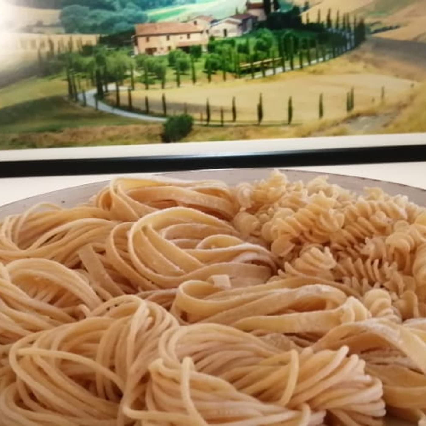 Ninhos de pasta fresca feitos na casa